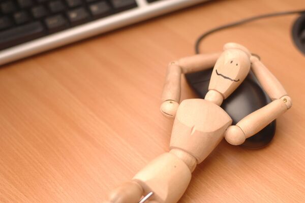 Quand tout s’accumule : 5 mini-pauses mentales à faire en 2 minutes