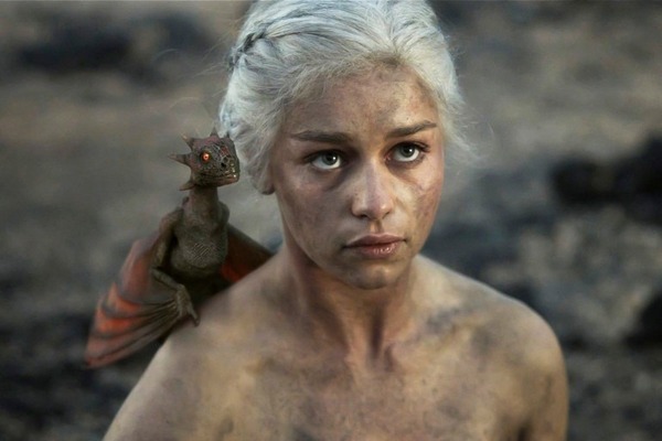 Daenerys Targaryen en thérapie : de la survivante à la toute-puissance