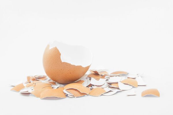 Eggshell parenting : quand la parentalité repose sur la peur du faux pas